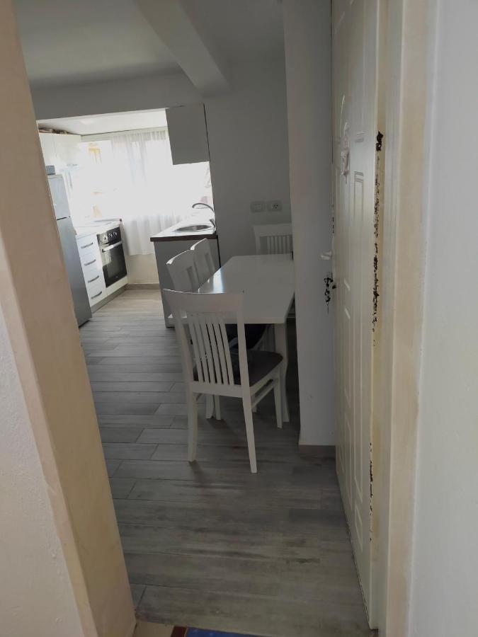 Apartamento Mimoza Appartament *